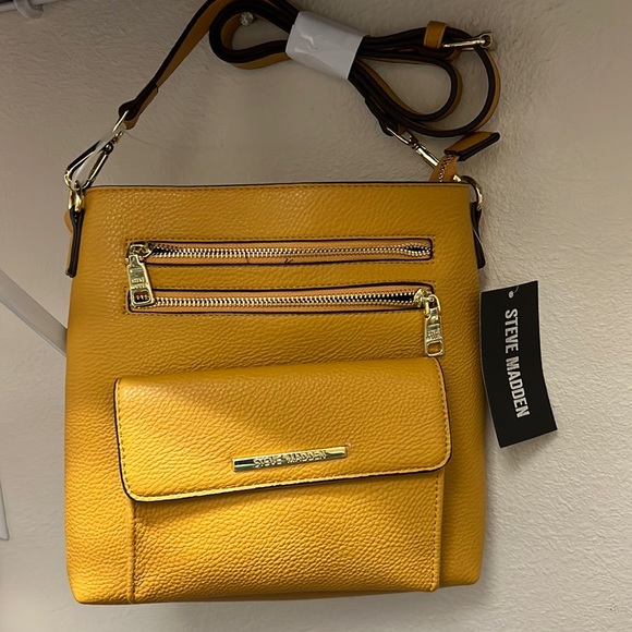Steve Madden Handbags - Steve Madden